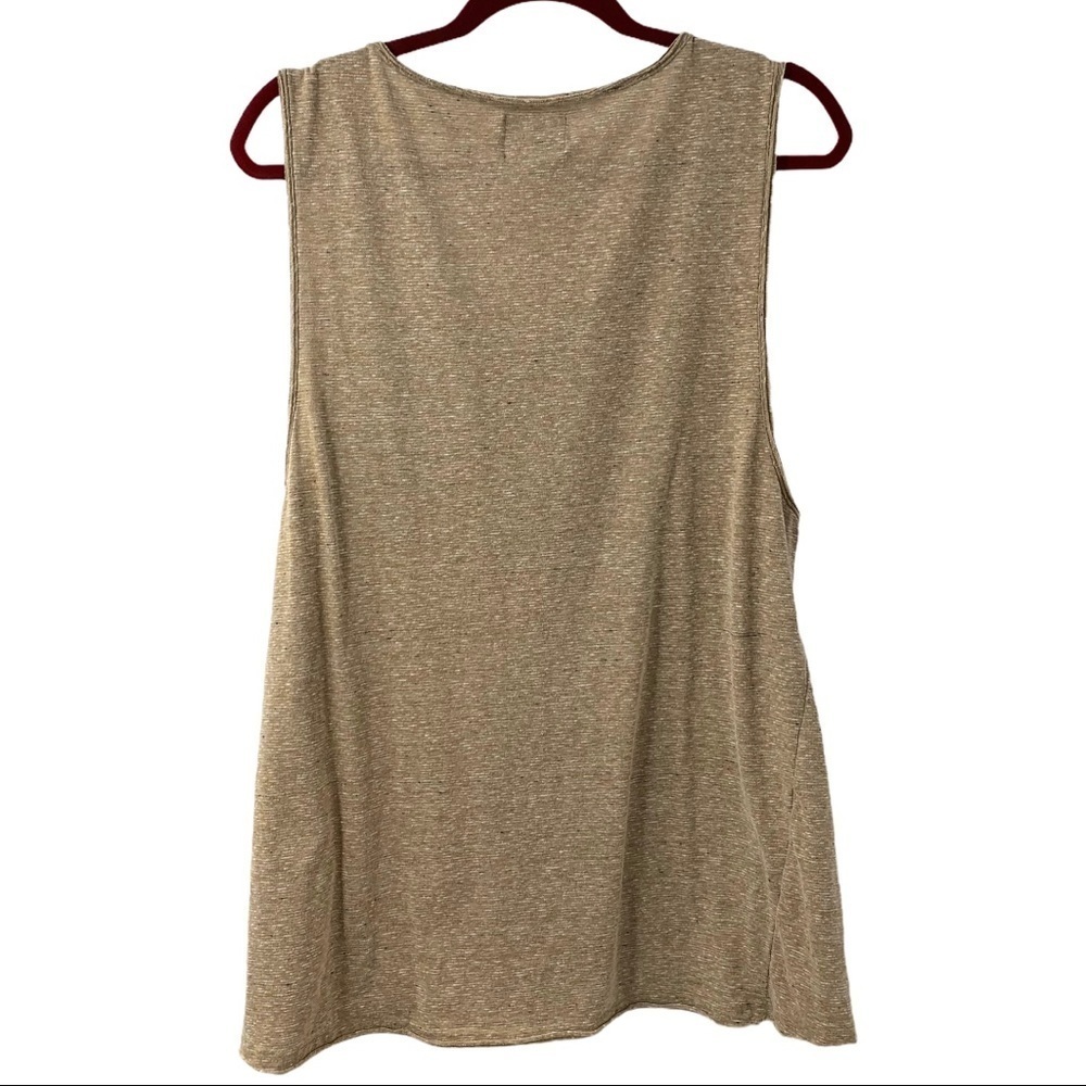 BDG Tan Speckled Sleeveless Pocket Tank Top - Picture 7 of 7